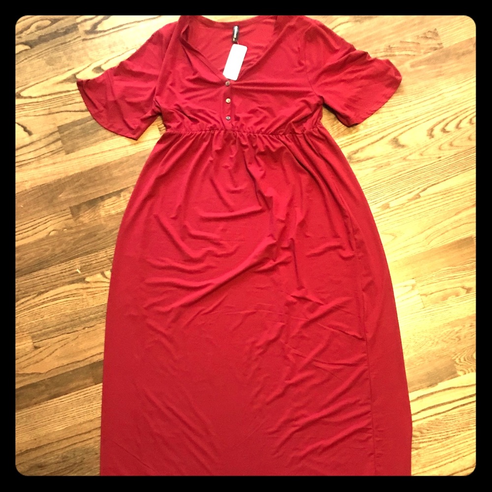 BNWT Cranberry Maxi 2X